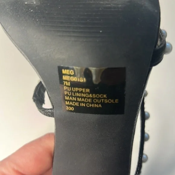 Steve Madden Meg 4" Heels Snake Pearl Ankle Strap Black 7M PU Upper - Picture 5 of 7